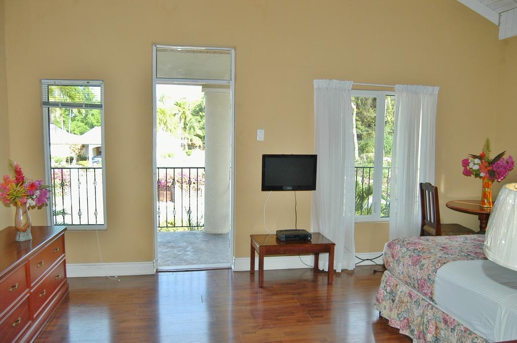 Guest House Villa Mishkan Runaway Bay Cameră foto
