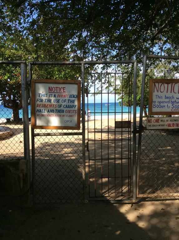 Guest House Villa Mishkan Runaway Bay Exterior foto